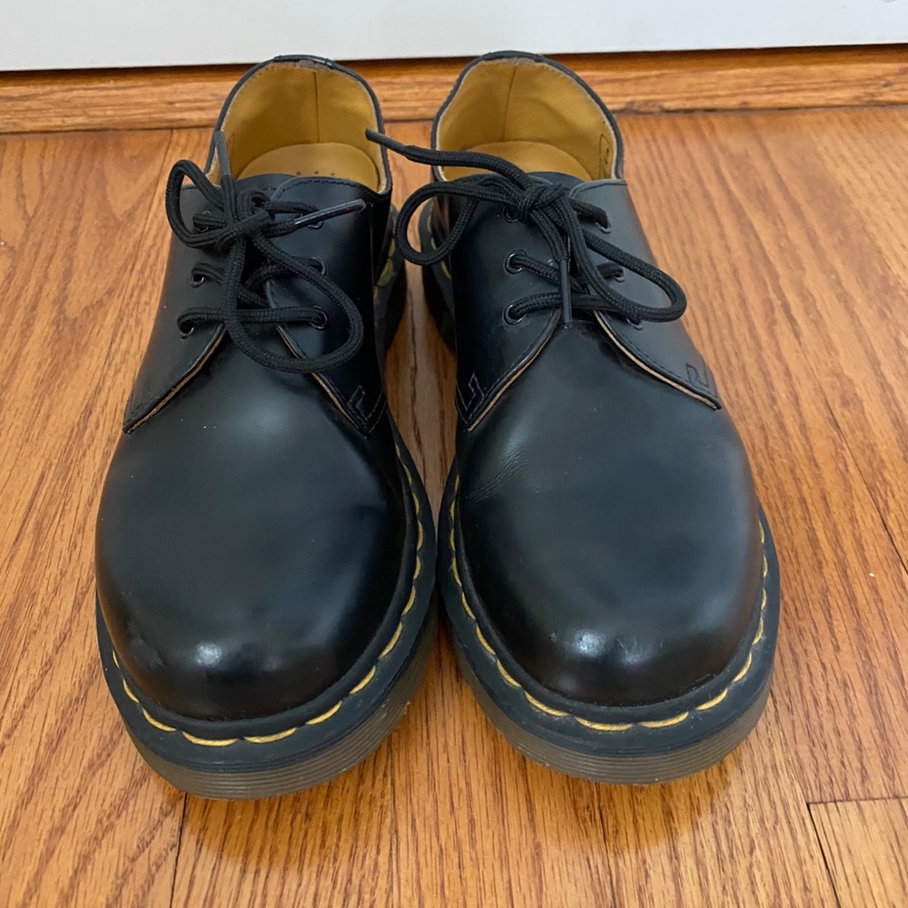 Dr. Martens Black Oxford / Size 8
